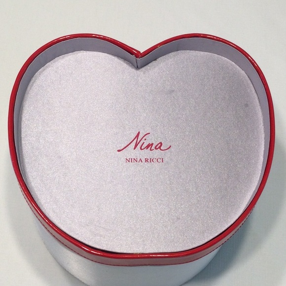 Nina Ricci Paris Parfums Apple Case w/Lid - Picture 6 of 6